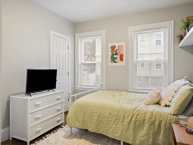 17 Howes St #1 — Photo 6