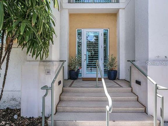 5th image of 450 Knights Run Ave Unit 102