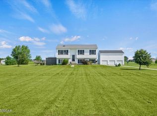 6134 Holcomb Rd, Pemberville, OH 43450