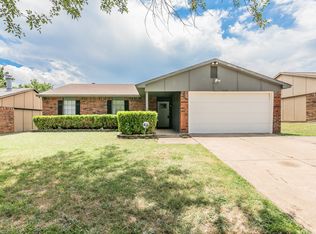 7136 Nutmeg Ln, Dallas, TX 75249
