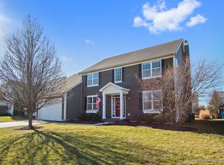 813 Baden Ave, Oswego, IL 60543