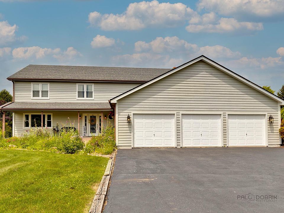 1st image of 608 Majestic Ln
