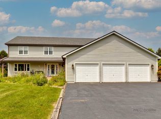 608 Majestic Ln, Lake Villa, IL
