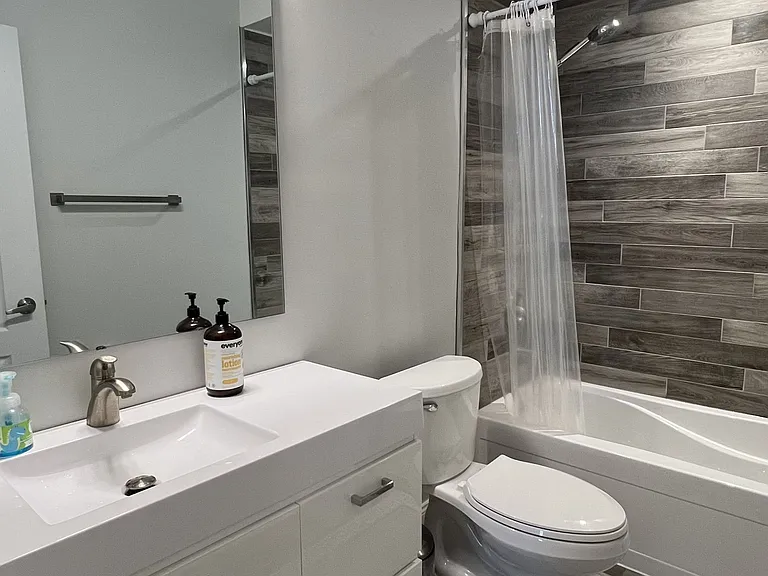 88 Baycliffe Dr — Photo 12
