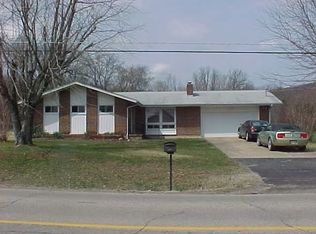 1405 Lake Dr, Ironton, MO 63650
