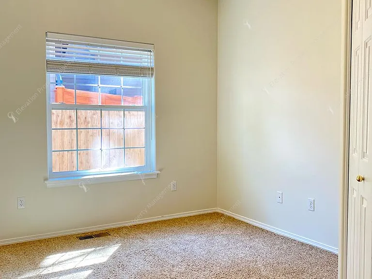 61311 Brookside Loop — Photo 17