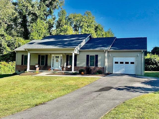 1st image of 3062 Joy Cir