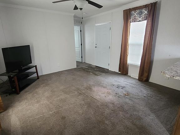5th image of 40 Mockingbird Ln