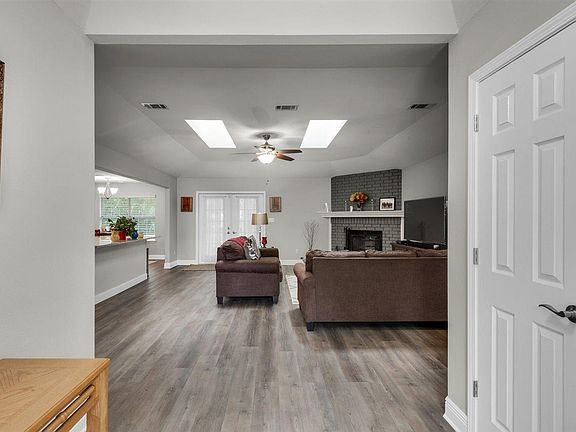 5th image of 5118 High Pointe Dr