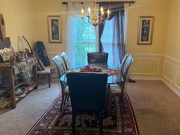 3rd image of 7362 Winchester Dr