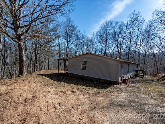 3rd image of 840 Topaz Ln