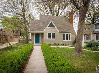 1275 SW Pembroke Ln, Topeka, KS 66604