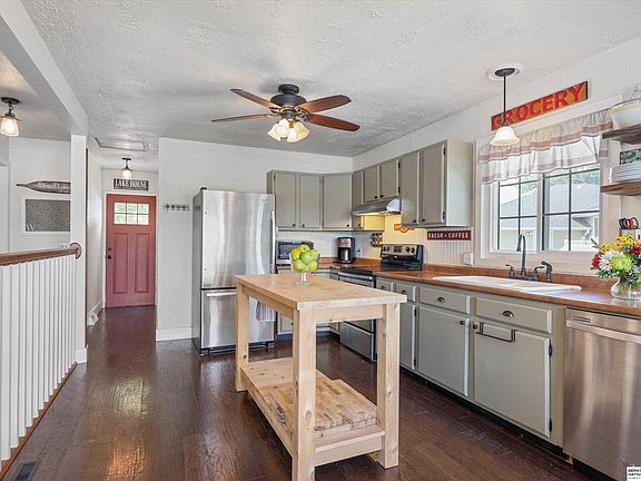5th image of 221 Sunrise Ln