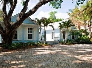 924 Painted Bunting Ln, Vero Beach, FL 32963