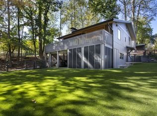 8885 Bay Dr, Gainesville, GA 30506