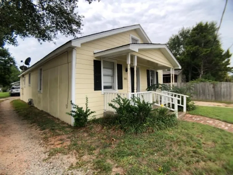 363 State Highway 75 N — Photo 16