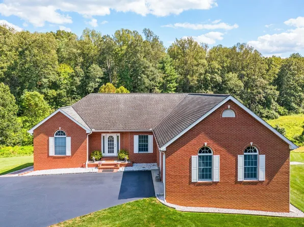 105 Squirrel Path, Stanardsville, VA 22973