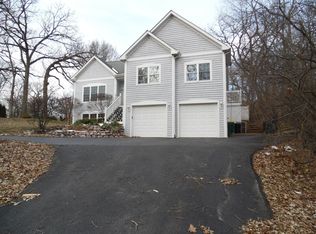 1178 Deerpath Ct, Fox Lake, IL 60020