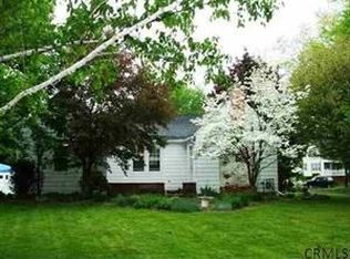1 Schuyler Ct, Wynantskill, NY 12198
