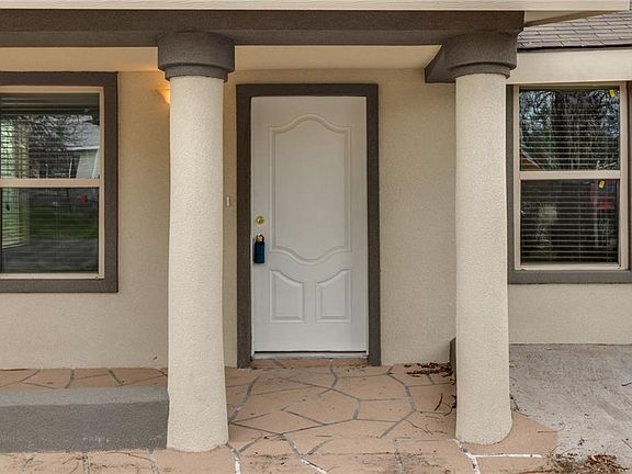 5th image of 3304 N Nichols St