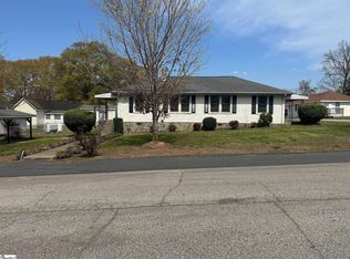 616 McArthur St, Chesnee, SC 29323