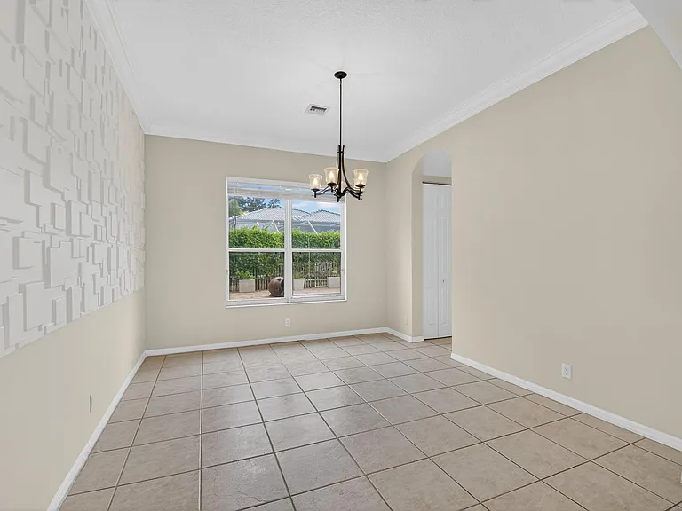 22194 Braddock Pl — Photo 14