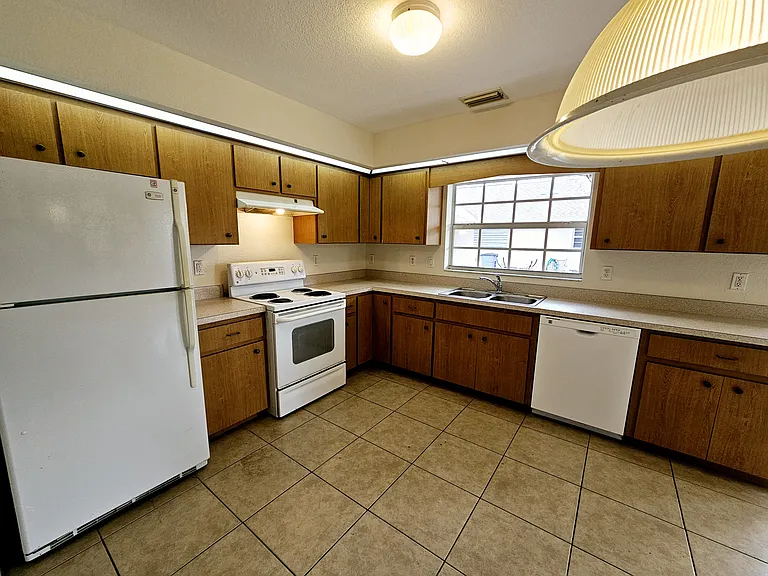 66 N McCall Rd — Photo 10