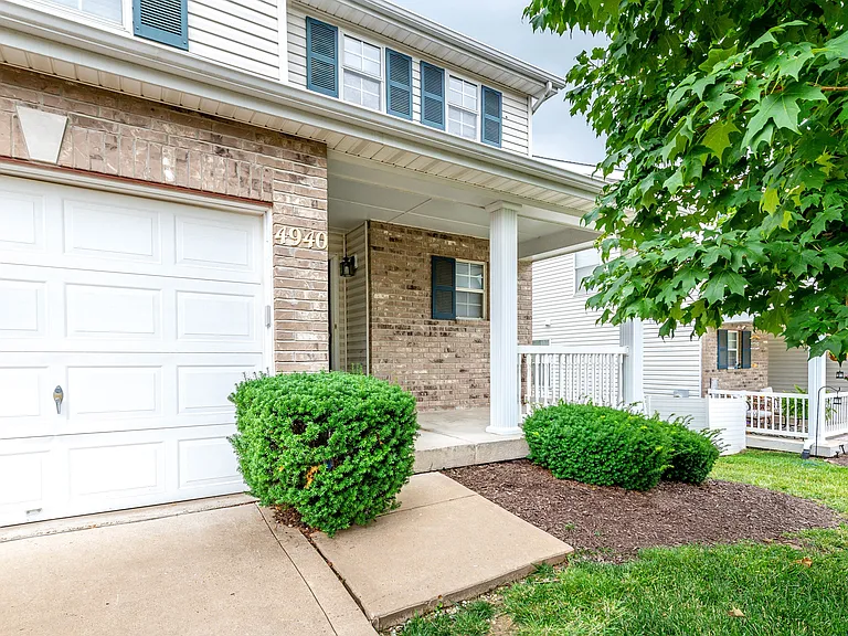 4940 Hurstborough Ct — Photo 1