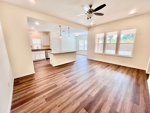 3rd image of 2031 S Bluebonnet Ave