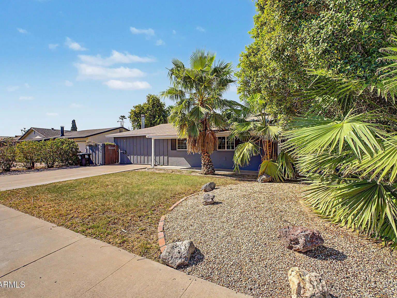 3 bed, 2.5 bath, 2040 sqft, $4,450 — Photo 3
