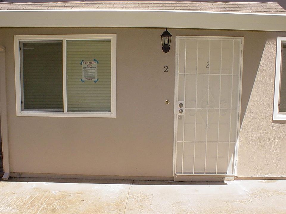 1st image of 3753 Park Dr APT 2