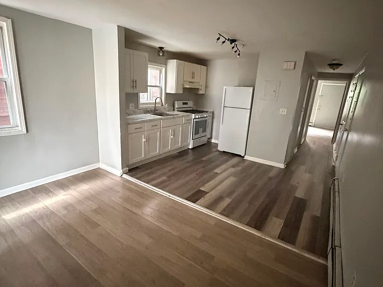 220 3rd St #3 — Photo 1