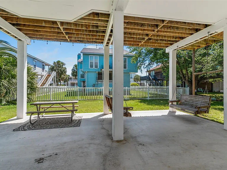 13819 Mutiny Ln — Photo 10