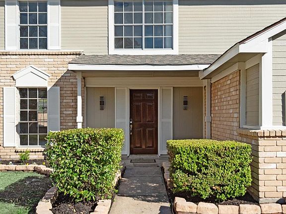 3rd image of 12306 Bent Pine Drive