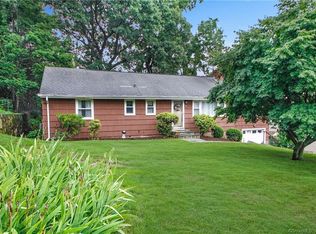 25 Fullin Rd, Norwalk, CT 06851