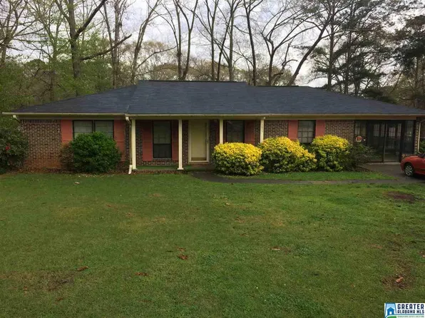 1005 Rose Hill Cir, Hueytown, AL 35023