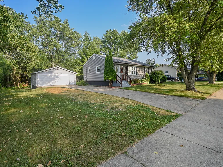 2939 N Butrick St — Photo 2