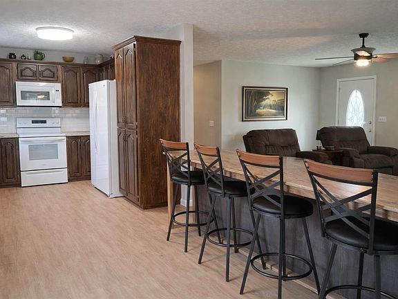 5th image of 1188 Breeding Rd
