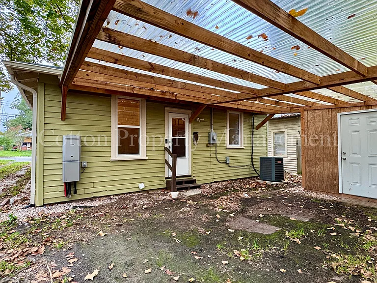 315 S 15th St — Photo 26
