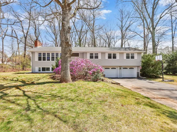 18 Greenwood Drive, South Windsor, CT 06074