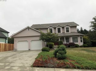 2713 Alder Ridge Dr, North Bend, OR 97459