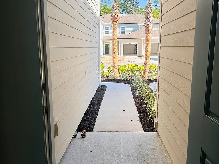 73 Tidal Beach Ave — Photo 6