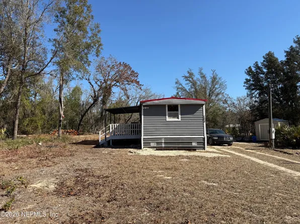 104 CHURCHILL Street, Interlachen, FL 32148