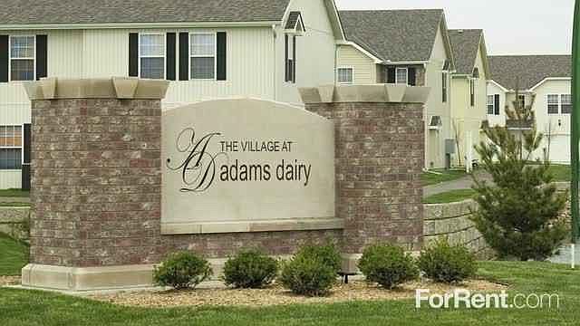 1st image of 495 NE Adams Dairy Pkwy