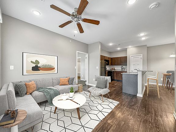 3rd image of 2311 Ironwood Dr SW APT 208
