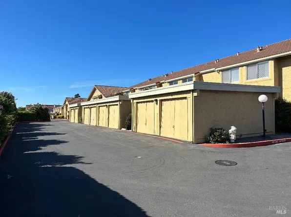 60 Las Moradas Circle, San Pablo, CA 94806