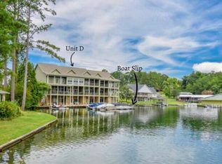 1529D Point Windy Dr, Jacksons Gap, AL 36861