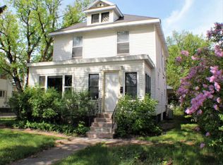 714 10th St N, Fargo, ND 58102