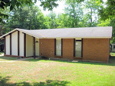 2nd image of 449 Pecan Tree Ct