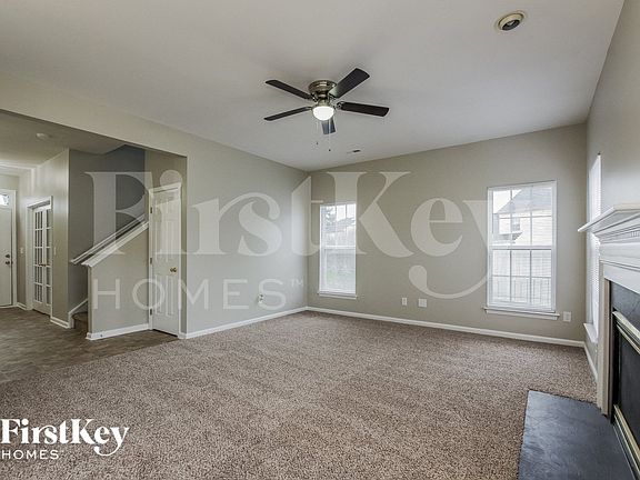 3rd image of 109 Barrington Dr